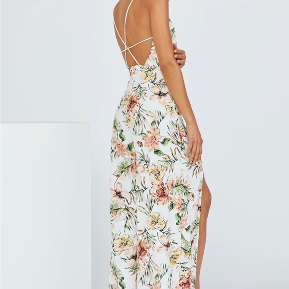 Halter jumpsuit - Picture 4 of 7